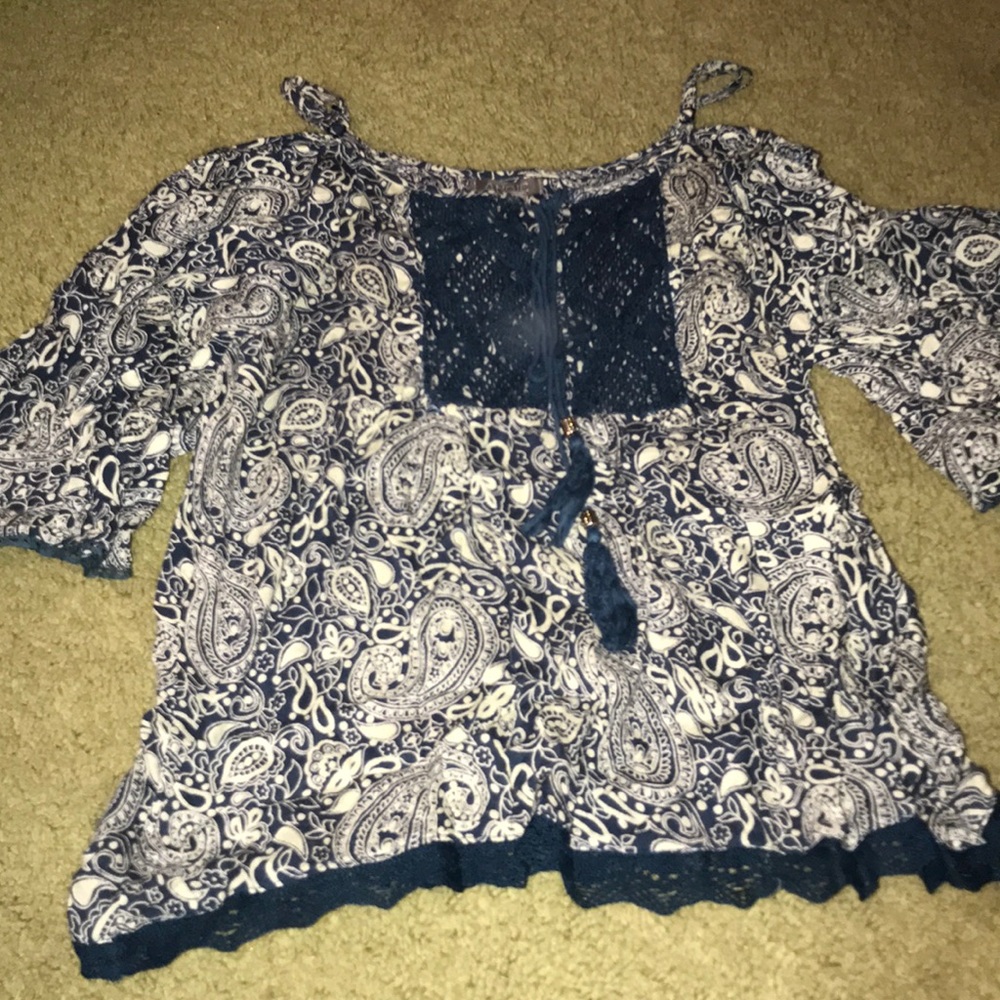 Top - Picture 1 of 1